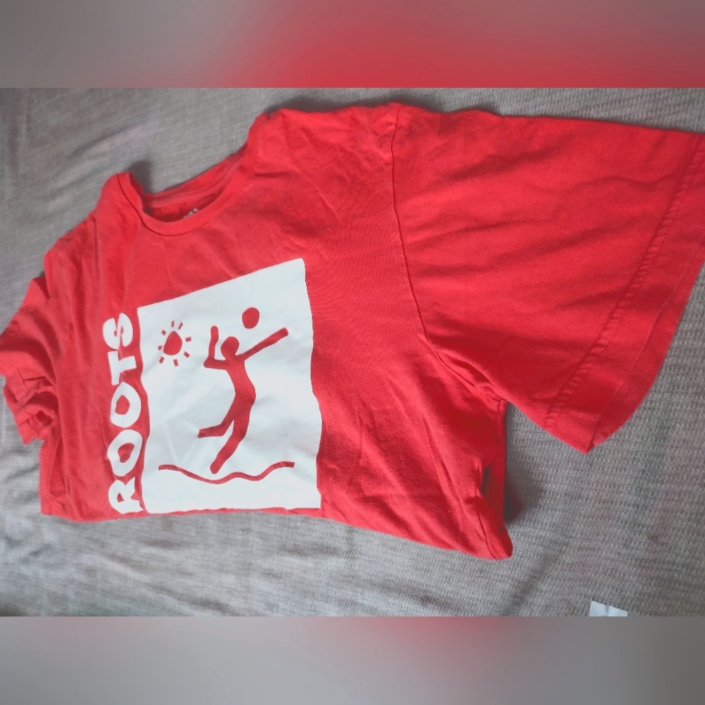 Roots tee top